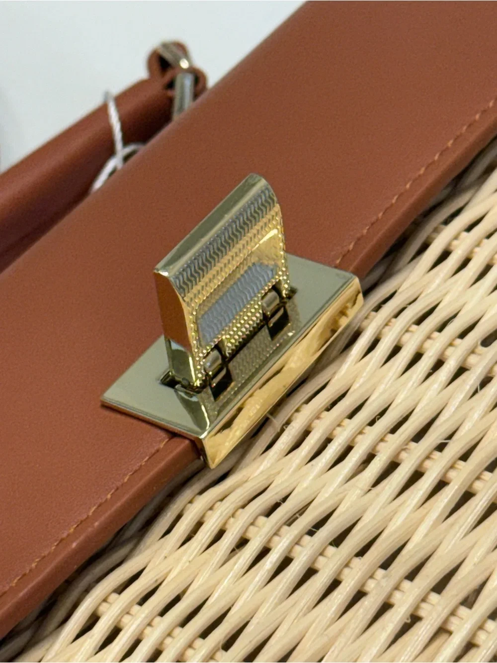 Tommy Bahama Tan Leather & Natural Rattan Top-Handle Satchel NWT - Picture 10 of 12